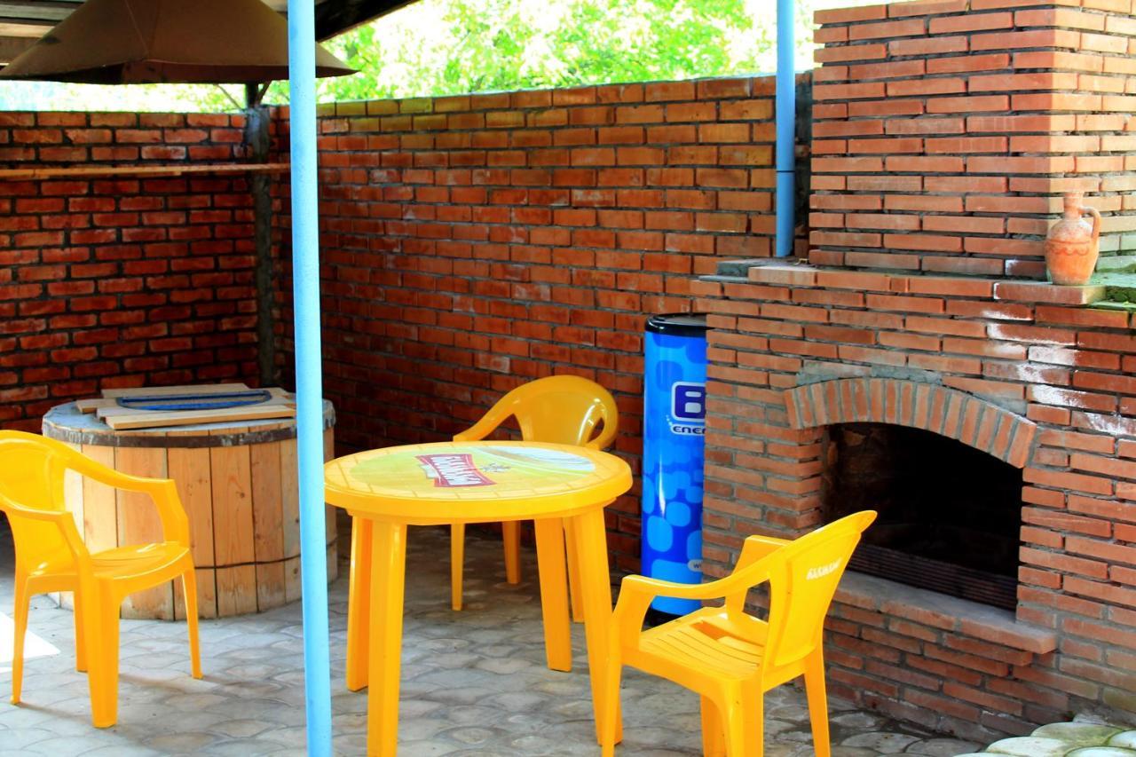 Lilia Guesthouse Sighnaghi Ngoại thất bức ảnh
