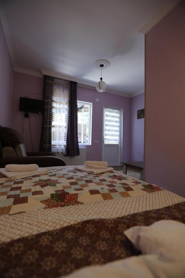 Lilia Guesthouse Sighnaghi Ngoại thất bức ảnh